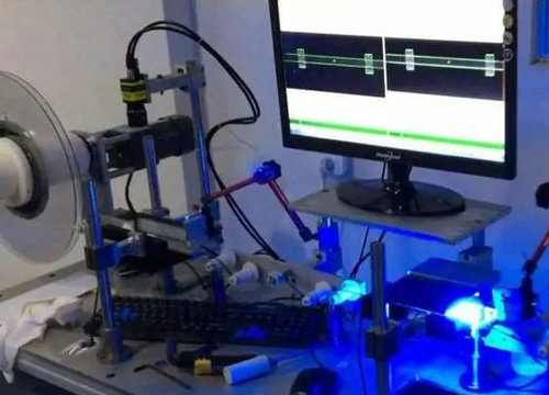 无监督学习产品瑕疵识别设备 (2).jpg