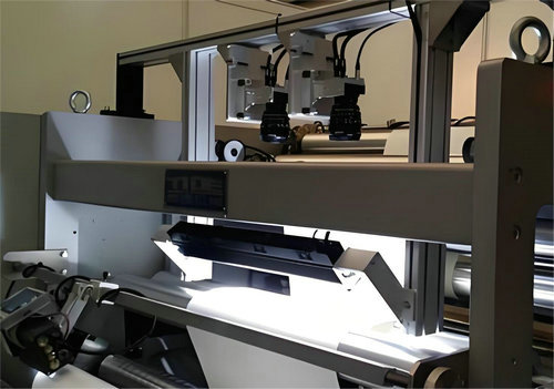 产线缺陷无接触监控AI视觉平台 (2).jpg