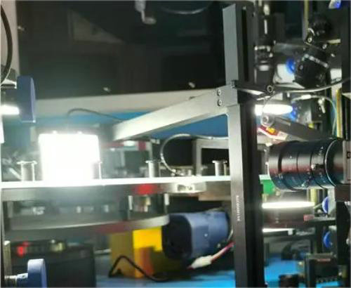 高精度深度视觉瑕疵检测 (1).jpg