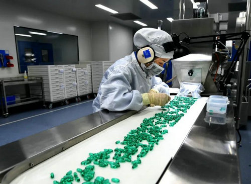 无接触深度学习实时感知瑕疵监测 (1).jpg