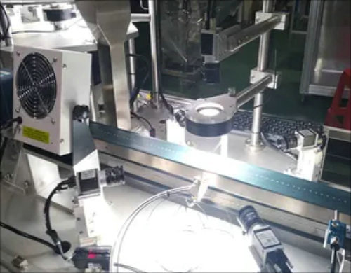 金属表面瑕疵机器视觉实时决策 (1).jpg