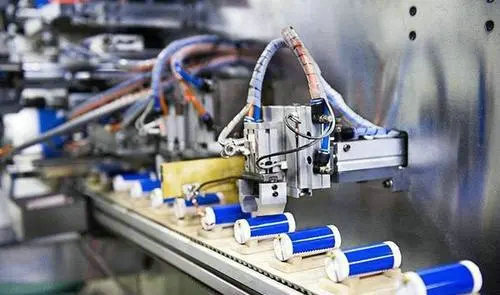 工业大模型产品缺陷检测预警设备 (2).jpg